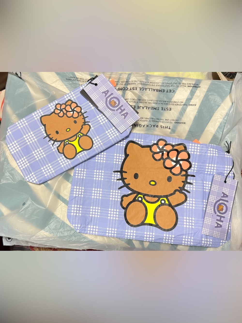 *NEW* Limited Edition BOTH Small/Mini POUCHES - Aloha Collection Tan Hello Kitty